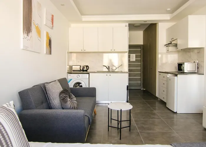 Phaedrus Living: Seaside Luxury Flat Athina 116 아파트 파포스