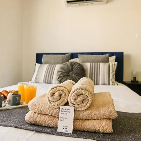 Phaedrus Living: Seaside Luxury Flat Athina 116 パ フォス